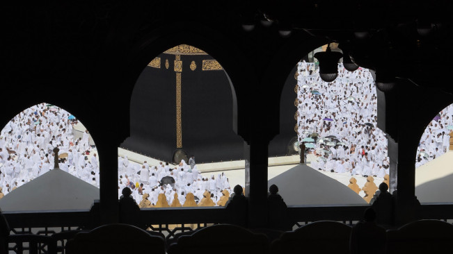 Arab Saudi Izinkan Semua Visa untuk Ibadah Umrah, Ini Jenis-Jenisnya